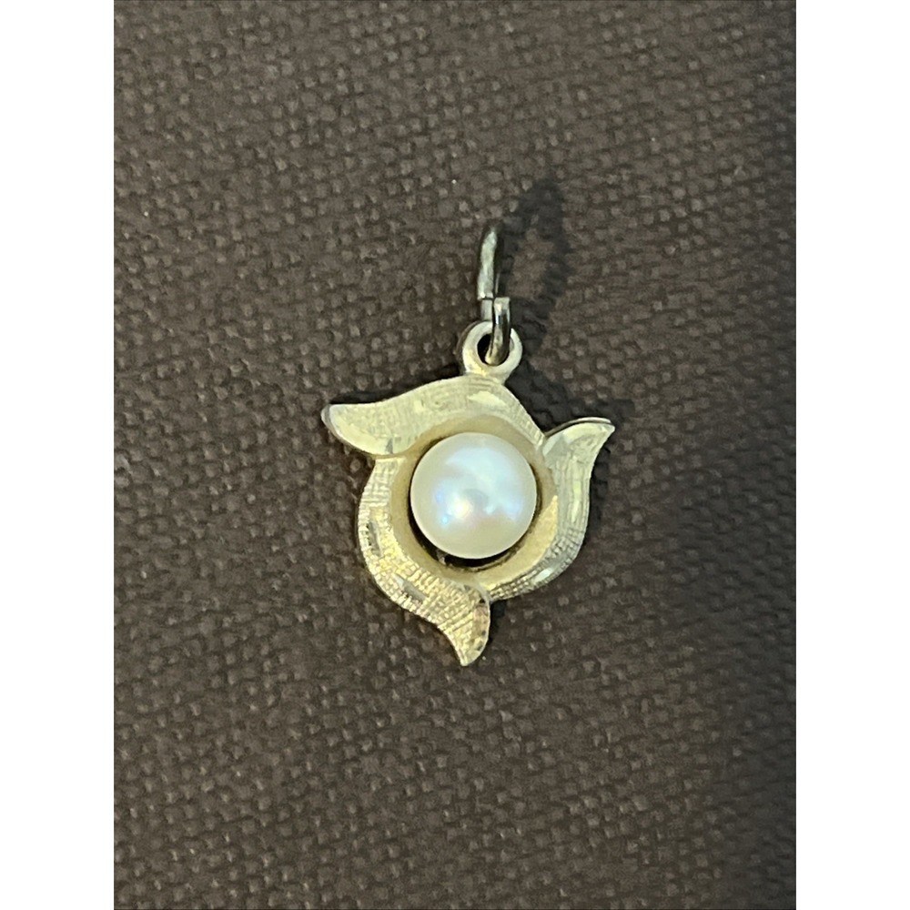 12k Gold Filled Spiral Pendant w Real Cultured Pearl in‎ Center Vintage